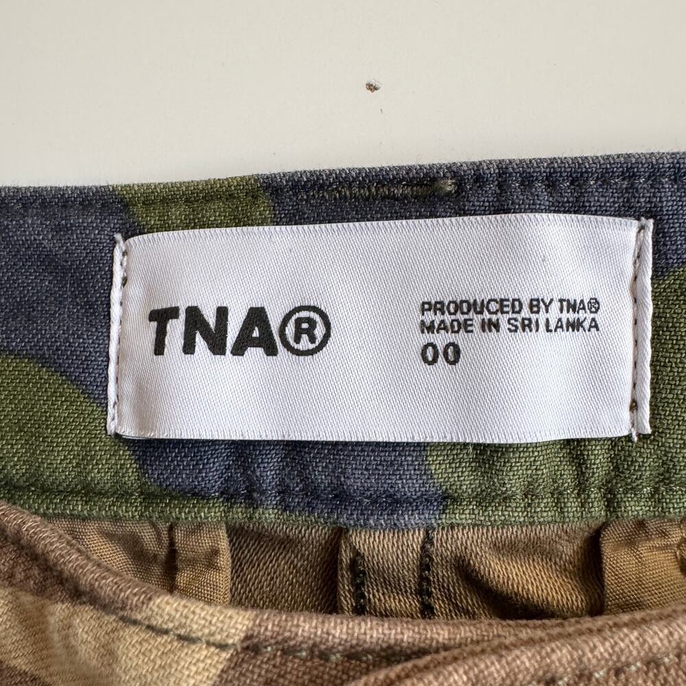 Aritzia TNA New Supply Cargo Camo Pant Mid Rise Size 00 EUC Relaxed Festival - Picture 11 of 16